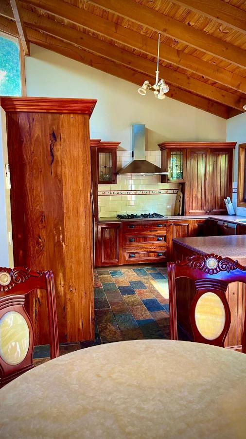 Melbourne Topview Villa In Dandenong Ranges Near Skyhigh Kalorama エクステリア 写真